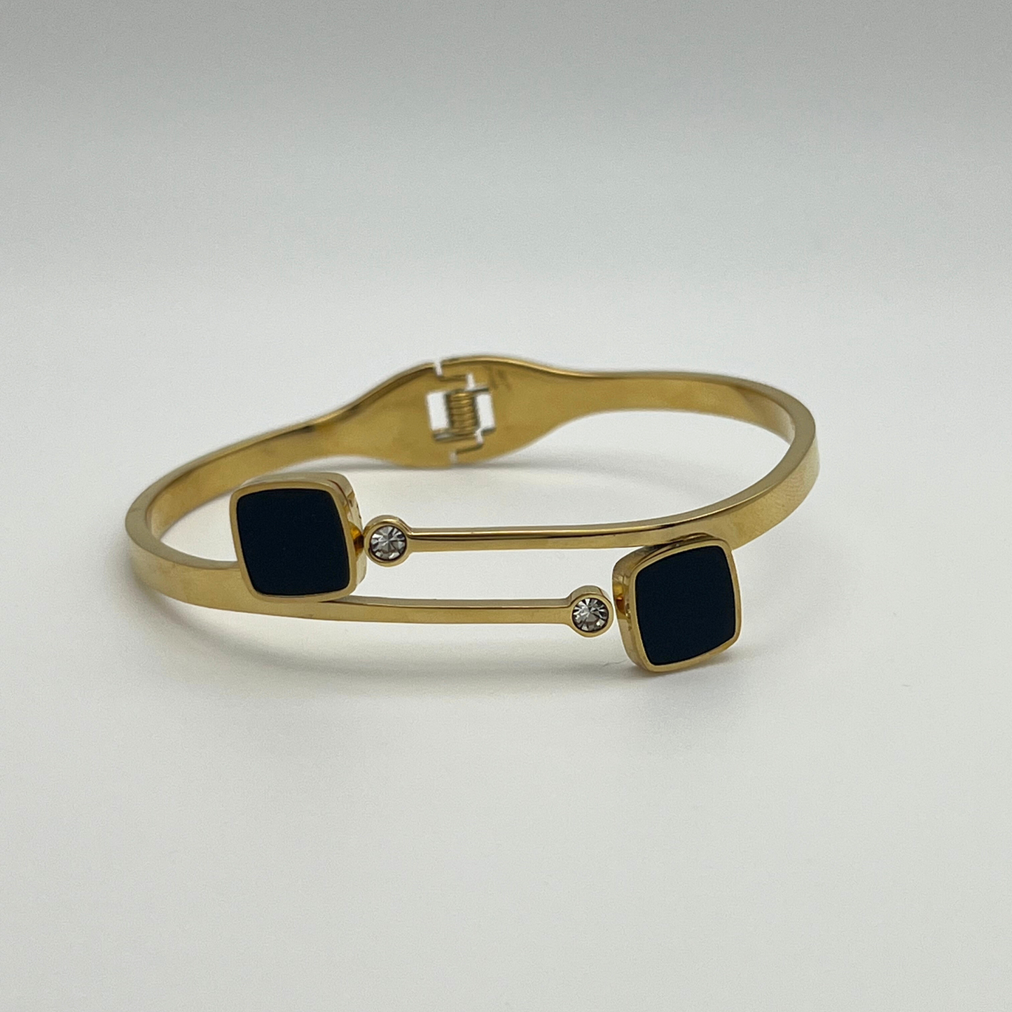 Gold Chic Bangle