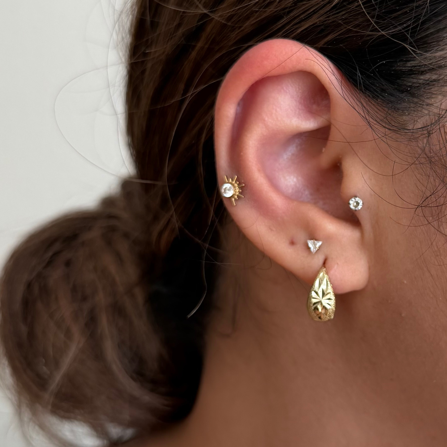 Luz Hoops