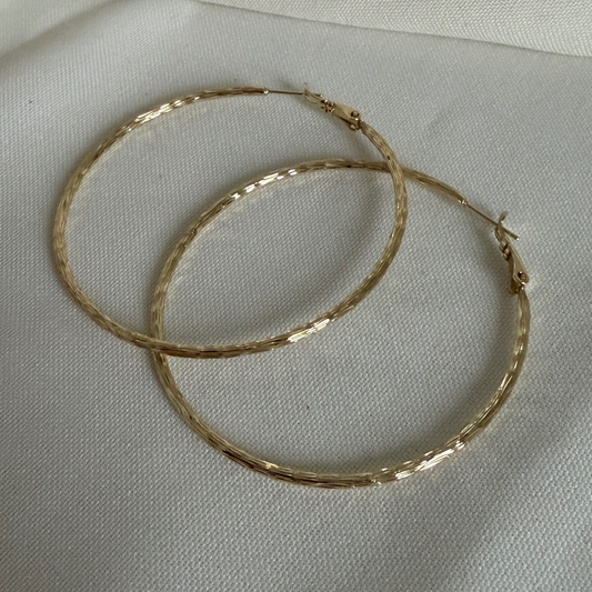 Radiant Thin Hoops
